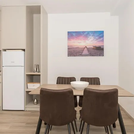 Apartments By The Sea Makarska - 19134 Room photo