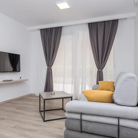 Apartments By The Sea Makarska - 19134 Room photo