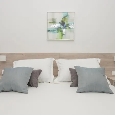 Apartments By The Sea Makarska - 19134 Room photo