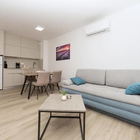 Apartments By The Sea Makarska - 19134 Room photo
